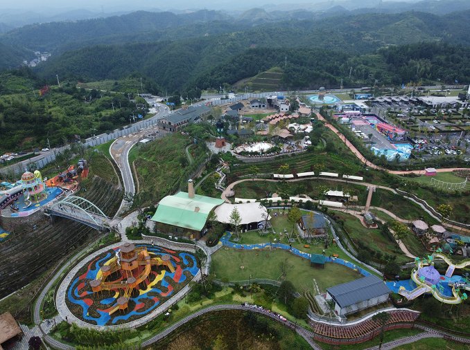 花园式|华东大峡谷项目推进——全力打造集旅游、购物、休闲娱乐于一体的综合性花园式度假酒店