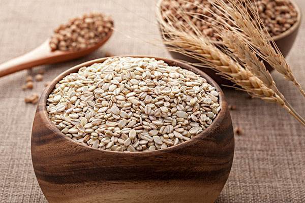 食物|人到中年想长寿，要学会吃3种食物，营养丰富、增强体质！