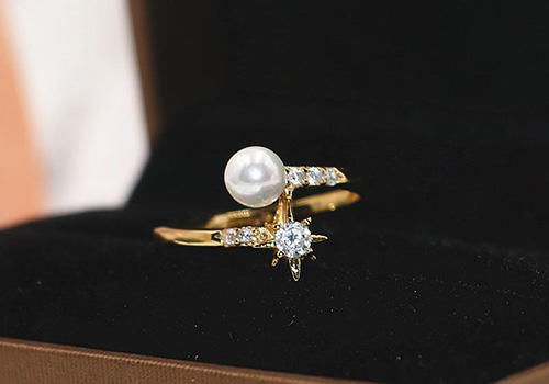 日系珠宝饰品中的时尚潮流