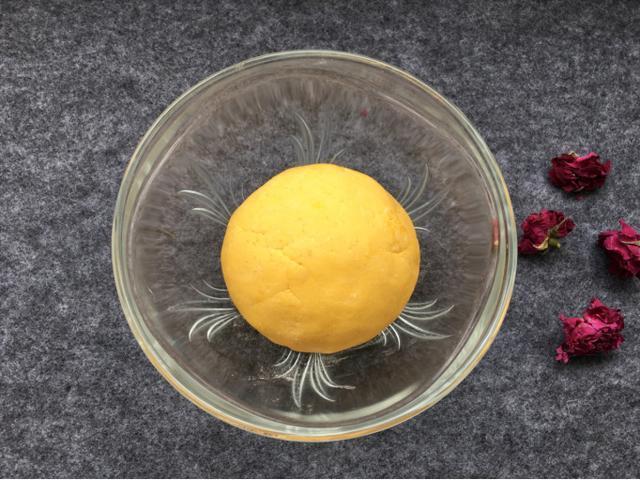 替代|1根紫薯,2瓣南瓜,蒸一蒸揉一揉,高颜低脂的主食替代餐