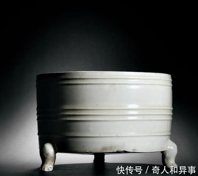 弦纹|中贸圣佳2021春拍重点推荐白釉旋剔弦纹尊！