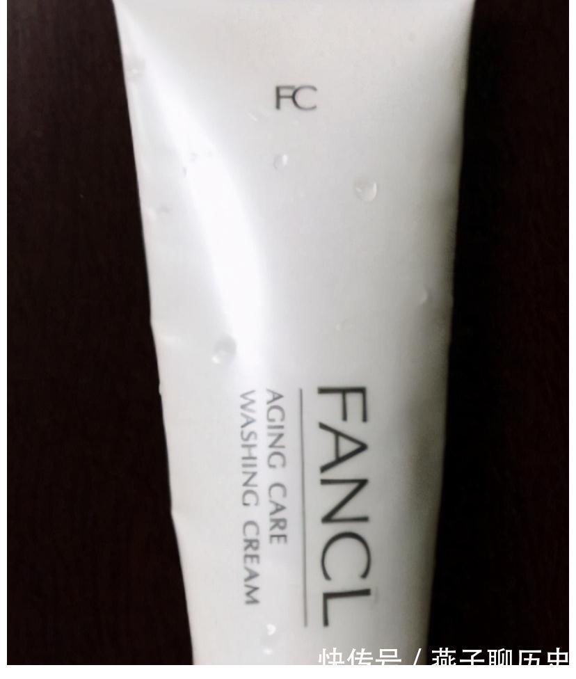 珂润|洗面奶推荐:温和清洁去角质,有效祛痘和黑头,让你还原少女脸