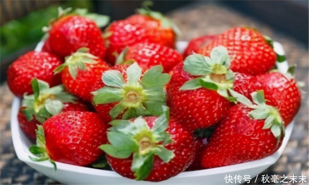 女性过了40岁,推荐吃3种食物,滋阴补气,补血养颜,早吃早好