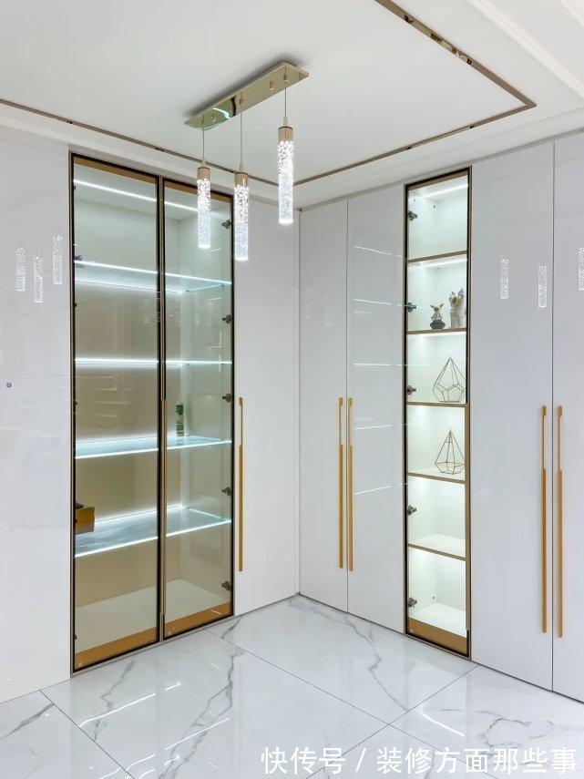 浅色系|148㎡复式轻奢设计,休闲区可以秒变家庭影院