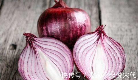 咳嗽|洋葱和此物炒着吃,不咳嗽了,痰也没了,皮肤细腻又光滑哦!