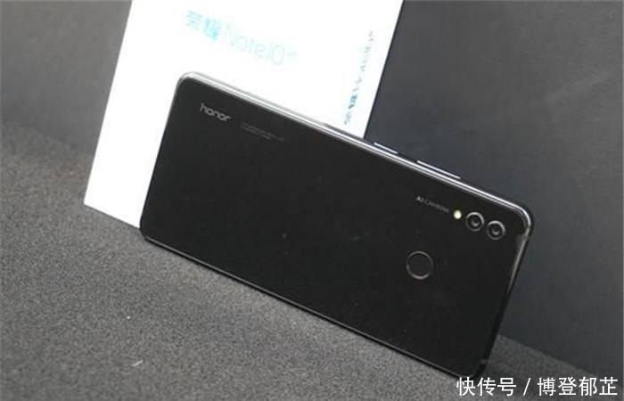 游戏|游戏者的福音千元机：麒麟970+5000mAh