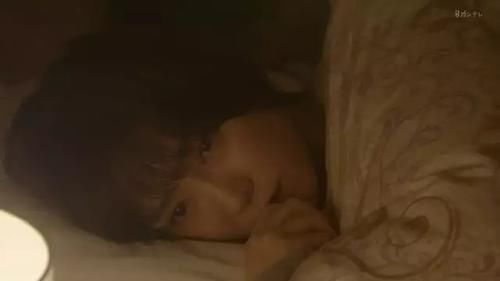 从小要给孩子温馨的感觉，否则他会自卑