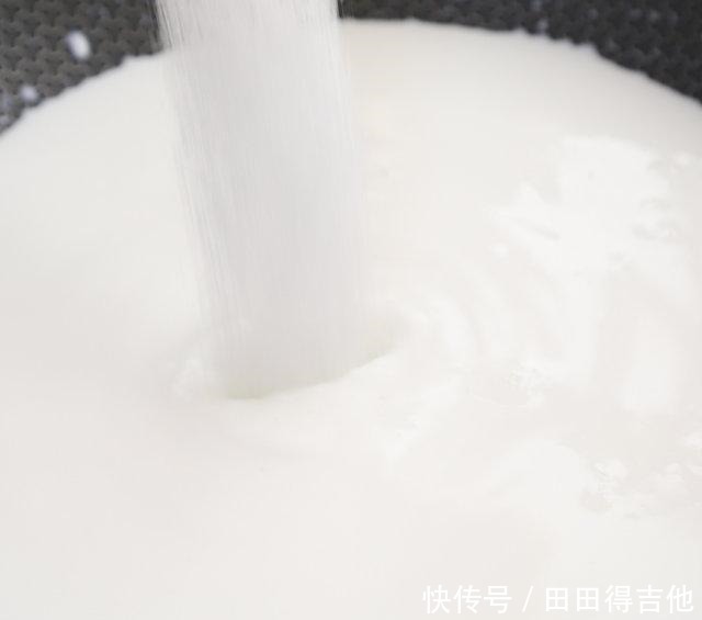 牛奶藜麦小方，好吃的小甜品，简单易做