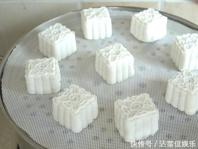 冬蓉|这才是冬瓜最好吃做法，不炒菜不炖汤，晶莹剔透，筋道好吃有嚼劲
