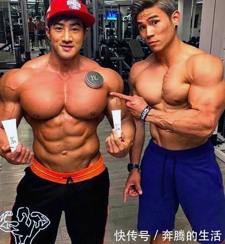 肌肉男|肌肉男除了锻炼, 吃也是关键, 每天早上吃23个鸡蛋!