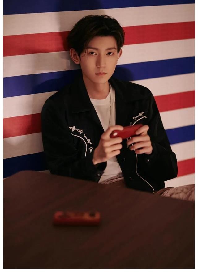 才華|王源當(dāng)音樂導(dǎo)師，傾囊相授才華橫溢，是節(jié)目最大看點