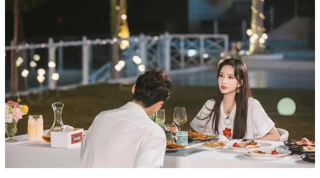 拋開甜蜜濾鏡，《女兒們的戀愛》第四季什么更讓人“上頭”？