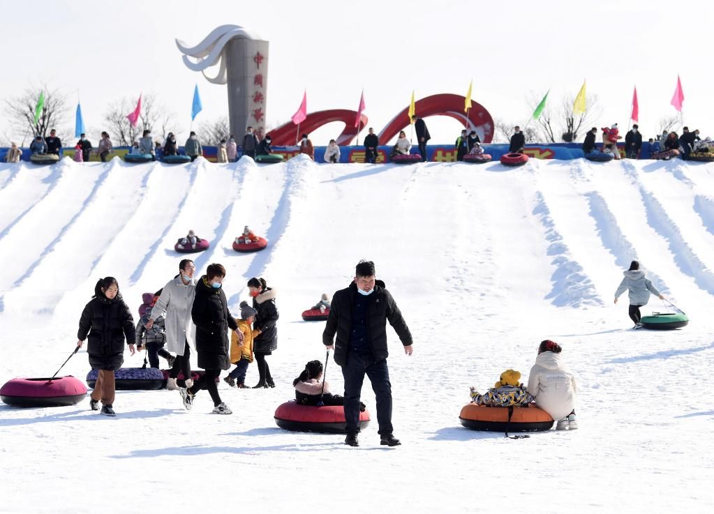 滑雪|冬奥会“邂逅”春节 文体旅合奏“冰与火之歌”