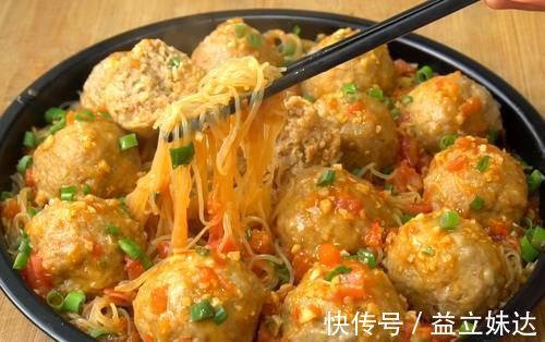 莲藕做丸子没想到这么好吃,不用水煮不油炸,咬一口鲜香又脆嫩