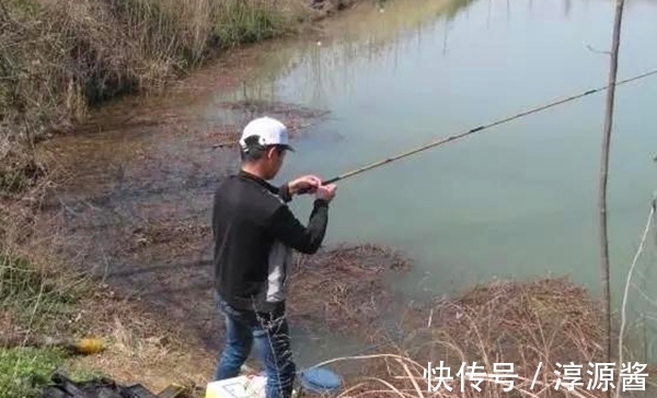 鲫鱼|寒冬季节钓鲫鱼，遇上刮风天“很头疼”，注意换个思路找鱼窝！