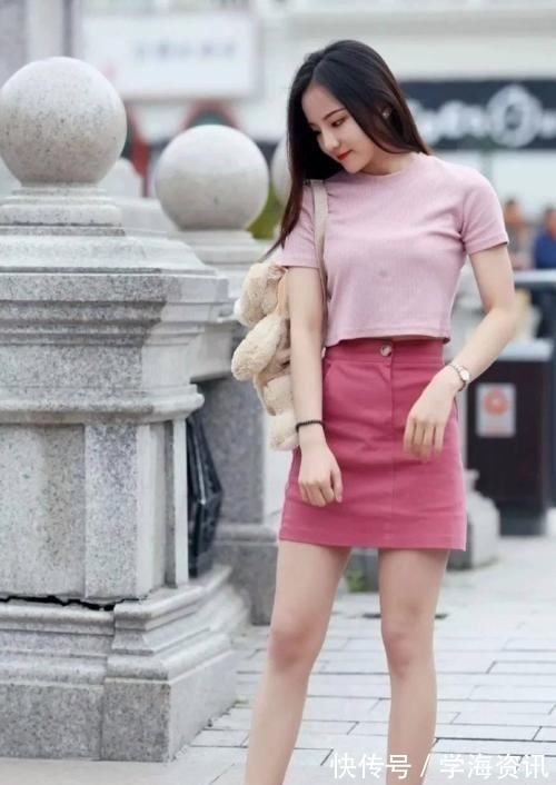 小姐姐 美女模特:休闲时尚的微胖小姐姐,短T搭配A字裙,尽显独特的魅力