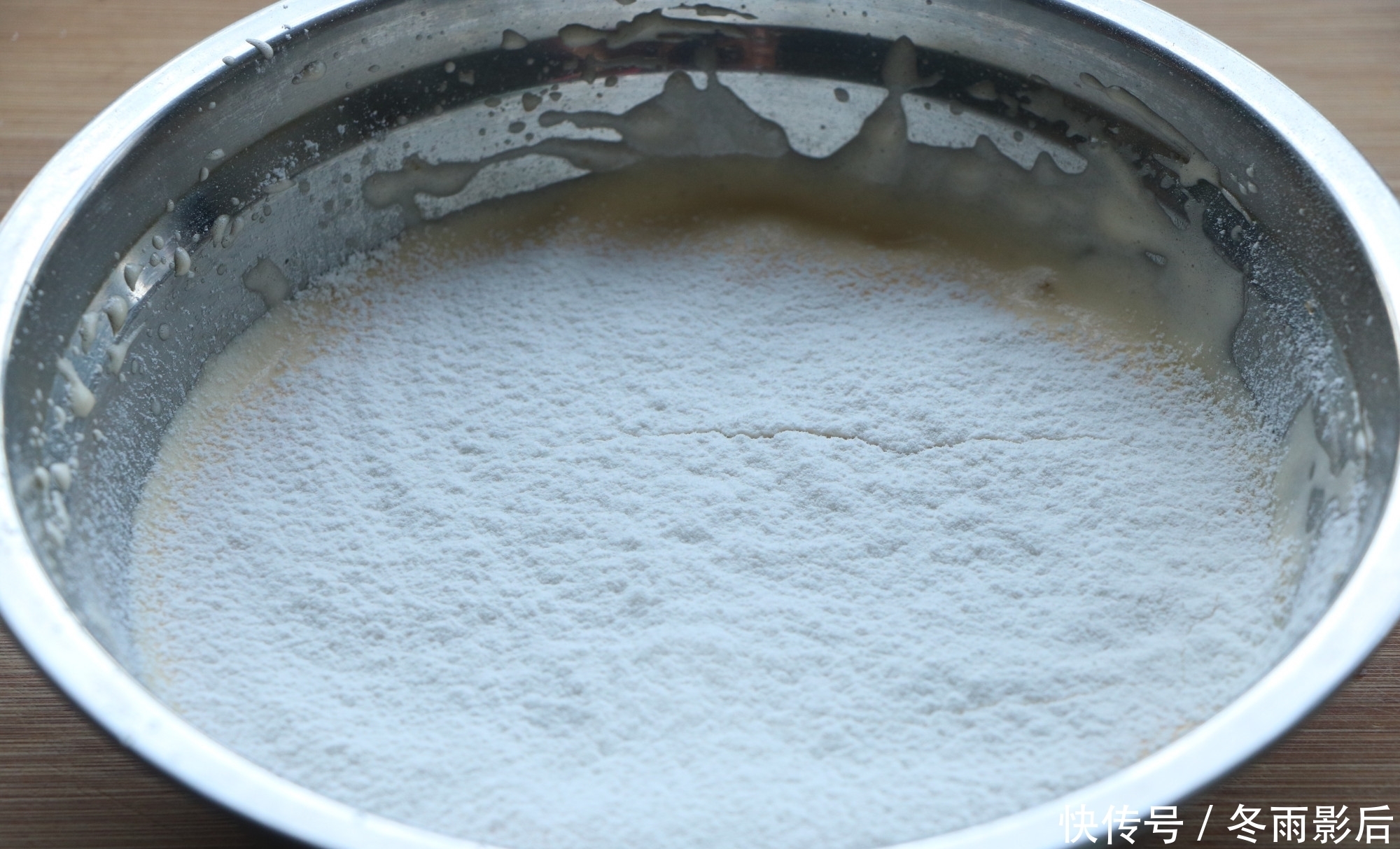 红薯|红薯解馋新做法,既当甜点又当早餐,甜而不腻,外面买不到!