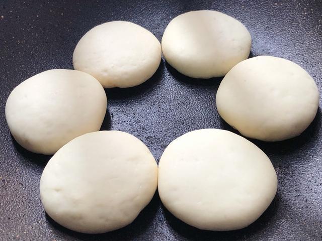 红糖饼|天冷就想吃此饼，外皮酥软内里香甜，孩子吃一次就念念不忘