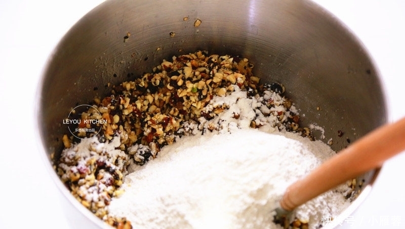 手把手教你五仁馅做法,我家每年都做很多,吃过的人都说比买的香