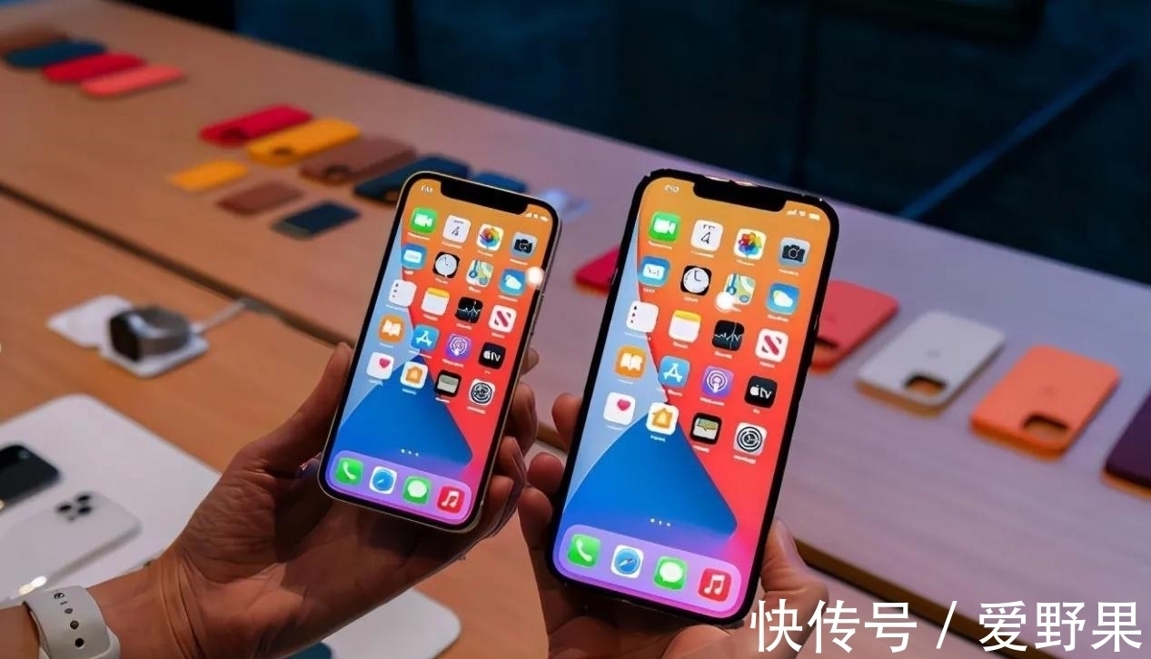 好物君|iPhoneSE2远比12mini更受欢迎？还是价格硬伤，这两点解读太通透