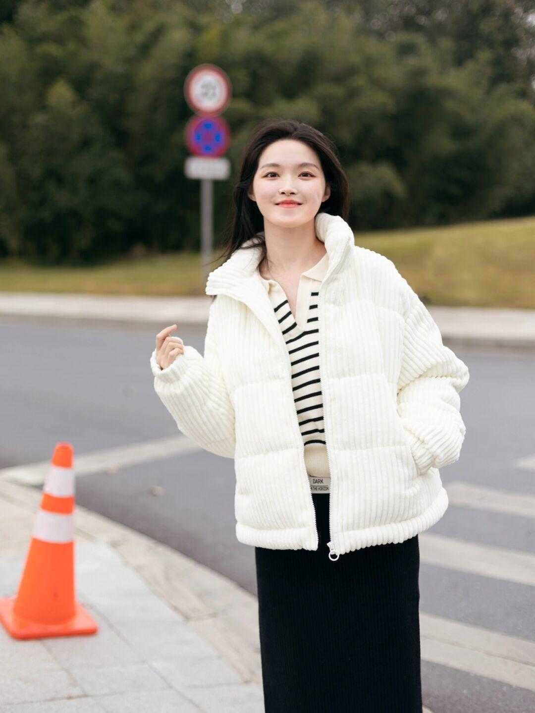 短款 冬季不想再长衣加身,就将短款厚外套搬出来吧!文艺又气质