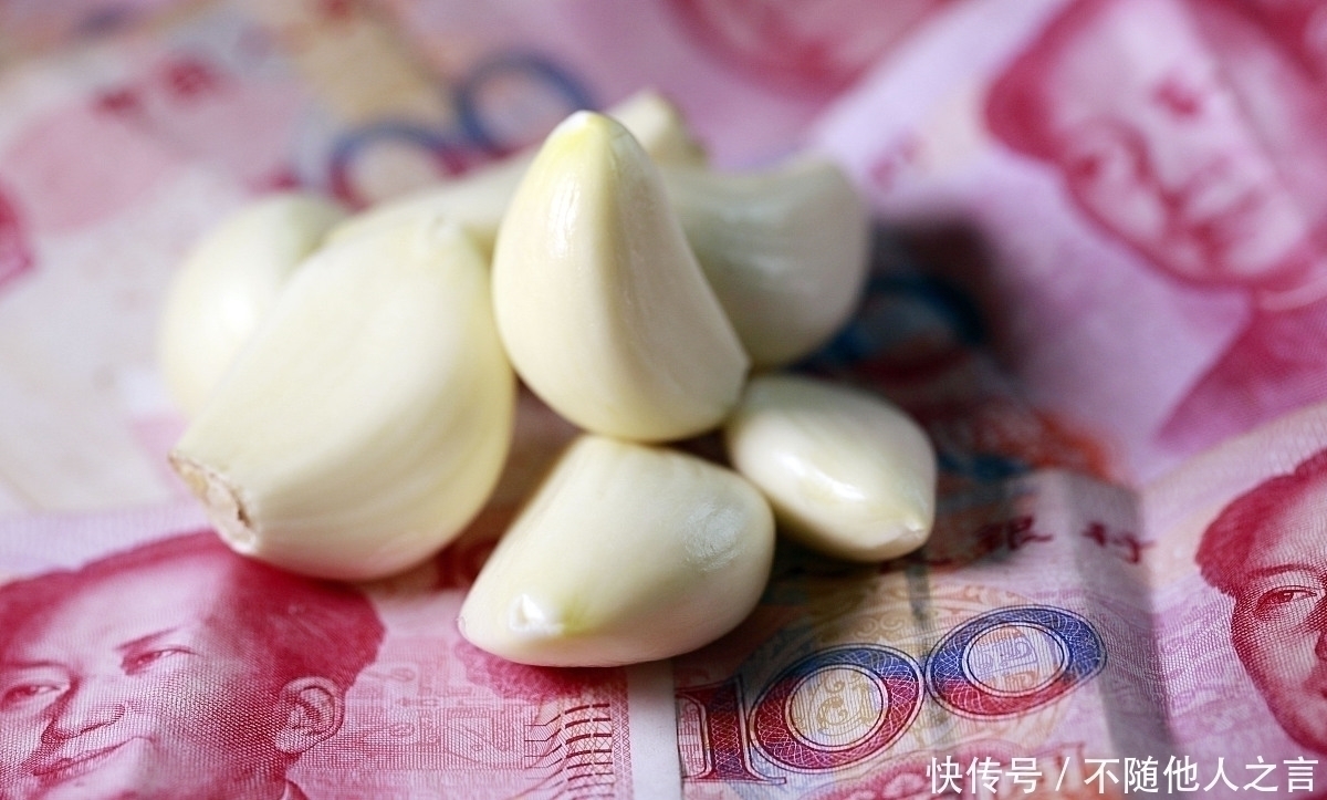 功效|大蒜和它“天生一对”，每天吃一点，软化血管，血栓或许绕路走