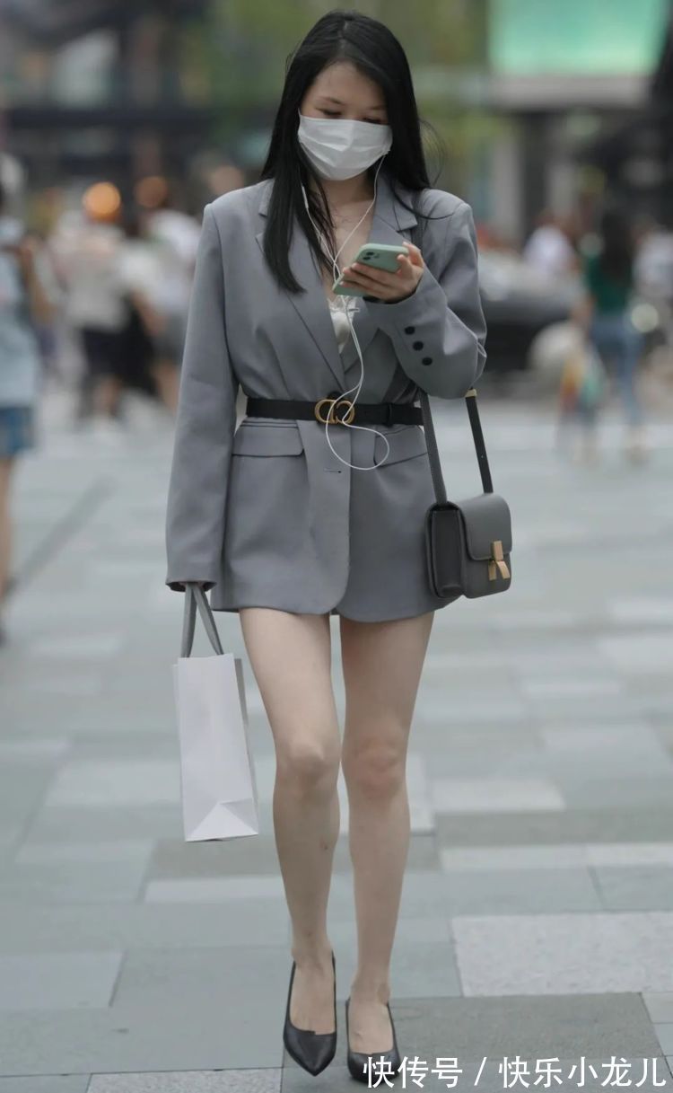 西装 美女用西装搭配出来的时尚气质,别有一番美感