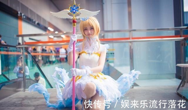 百晓生|用最廉价的材料，Cosplay人物果然也是最廉价的，实在是太无语了