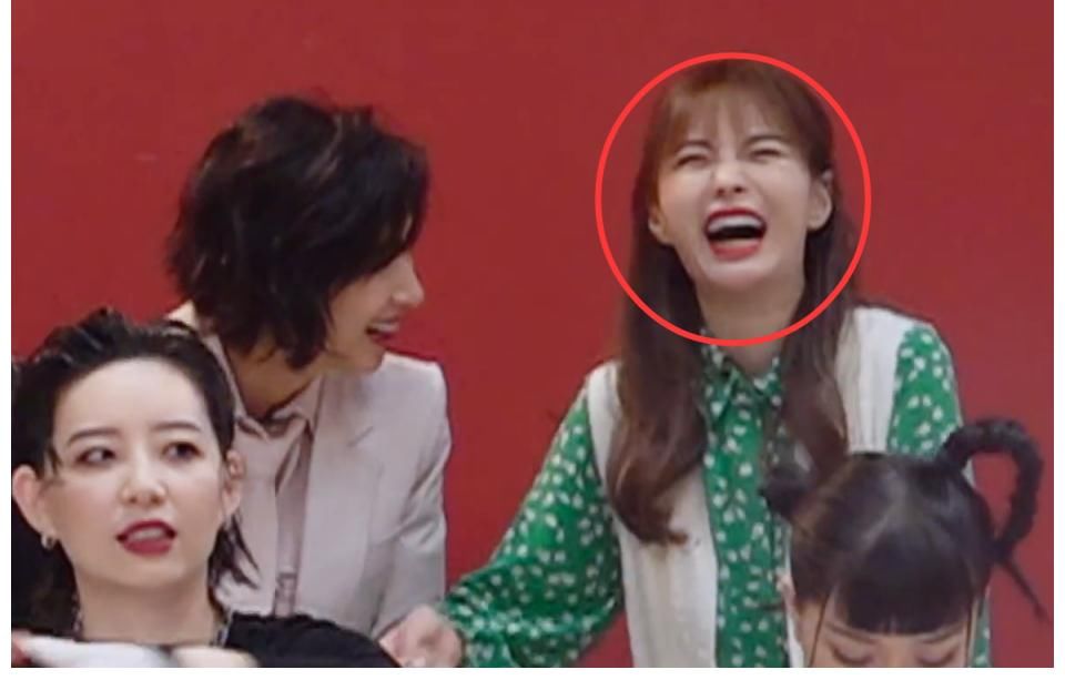 節(jié)目|《乘風(fēng)破浪的姐姐》寧靜遛彎發(fā)牢騷，全場只有萬茜敢調(diào)侃，厲害了