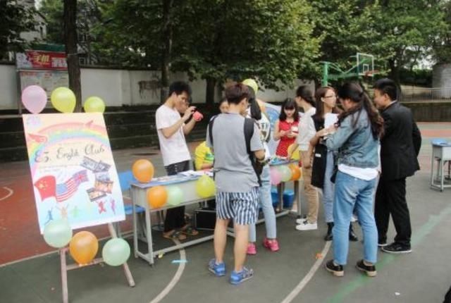 入学|大一新生入学后，除了考驾照还有3件事必须做，找工作的敲门砖