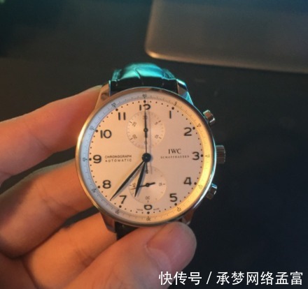 蓝针|一直认为万国葡计只能正装佩戴，当我真正拥有后才发现我错了