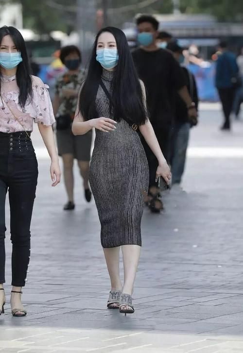 女性“胯宽”怎么穿，优势与弊端并存，别过分相信自己的直觉！