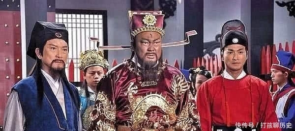 包拯|在古代唯有天子能穿龙袍,为何包拯在断案时,也能身穿龙袍?