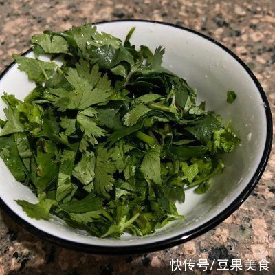  炒饭|据说这个时候吃瑶柱香芹炒饭，是最好的