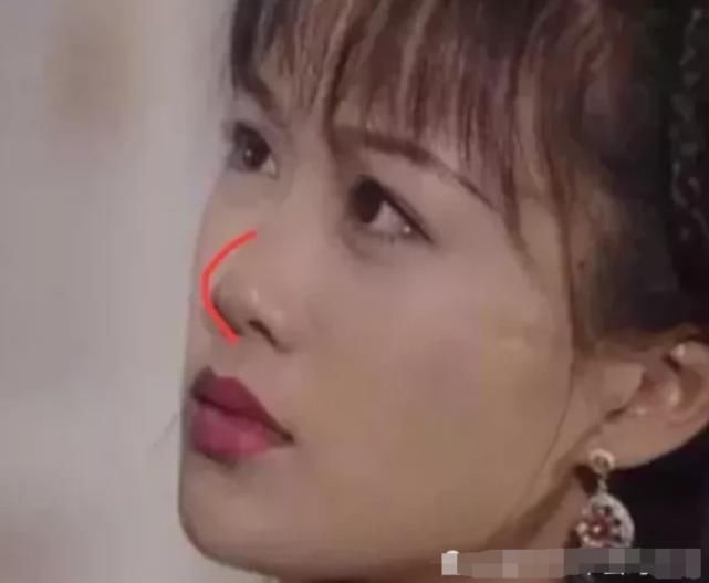 青春期女生“贼伤鼻子”的3行为，难怪没人爱，原来是鼻子在作怪