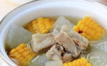 秋天干燥，要给家人多喝这3种汤，清甜滋补，孩子都很喜欢喝