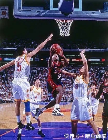 ambush 谁说中锋鞋不火?这双中锋鞋火到离谱!保罗也爱穿