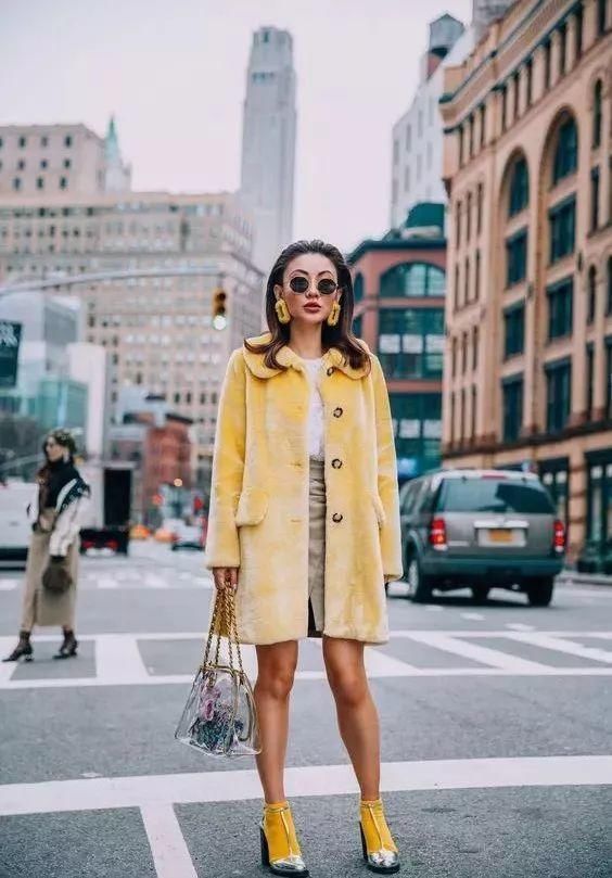 2021秋冬最流行的色彩搭配