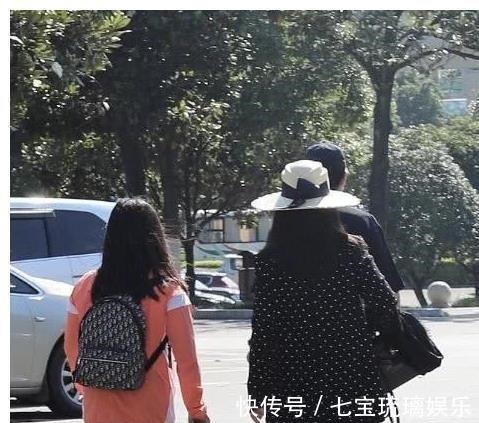 李湘“富養(yǎng)”王詩齡,葉一茜“窮養(yǎng)”森碟,7年后差距明顯