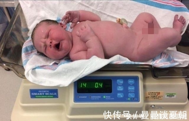 美国|美国女子生下重达13斤的“巨婴”,个头如同半岁的婴儿