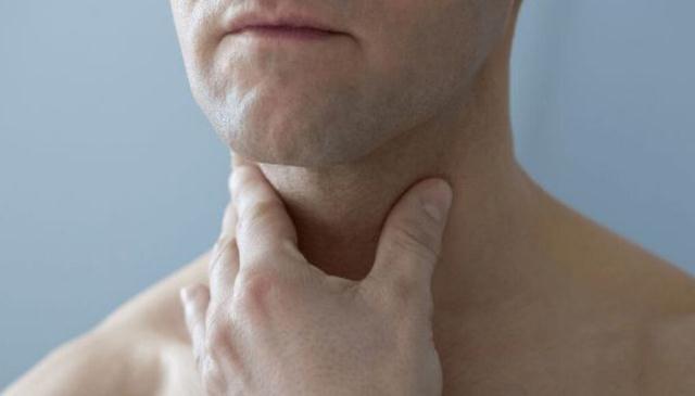 甲状腺结节|常吃洋葱能养甲状腺?想要呵护甲状腺,建议大家多吃3物,常喝4水