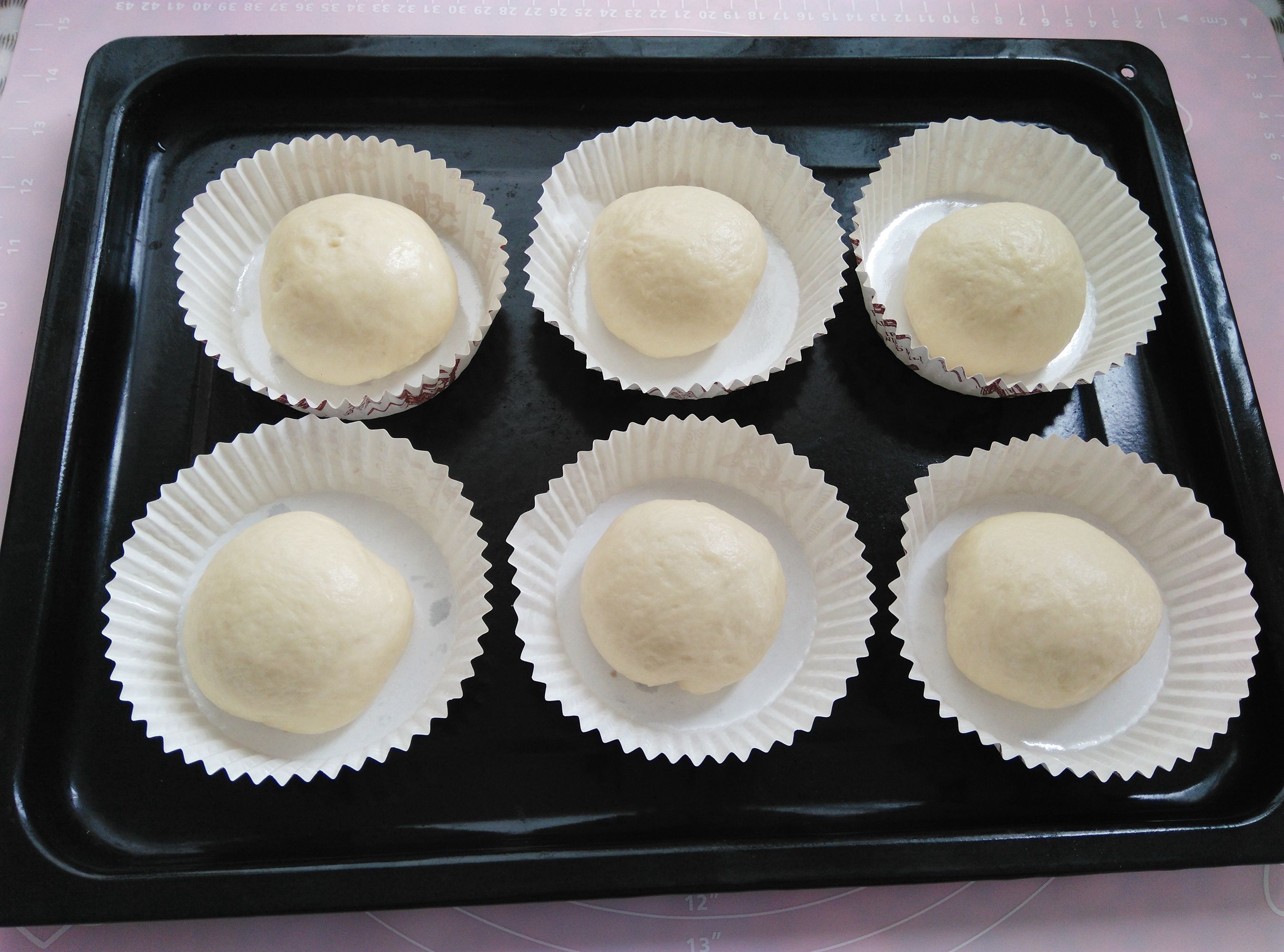 这面包口感像蛋糕，蓬松香软，健康无添加，味道好极了