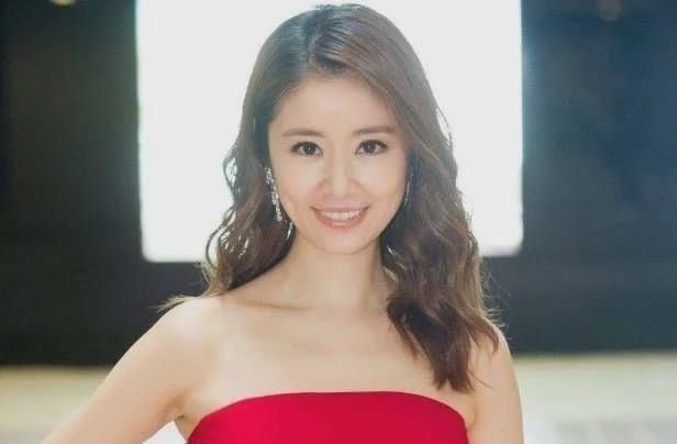 地利人|都知道顺产好,为什么大多数女明星选择剖腹产看完就明白了