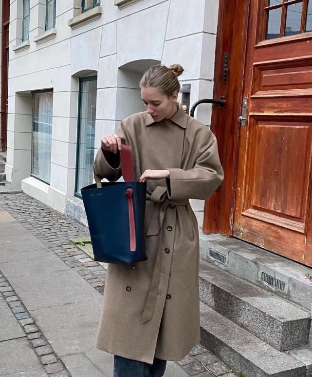 今年早春，要这么穿风衣！