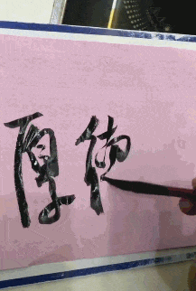 |搞笑GIF趣图:这是我见过最豪华配置的摩托车