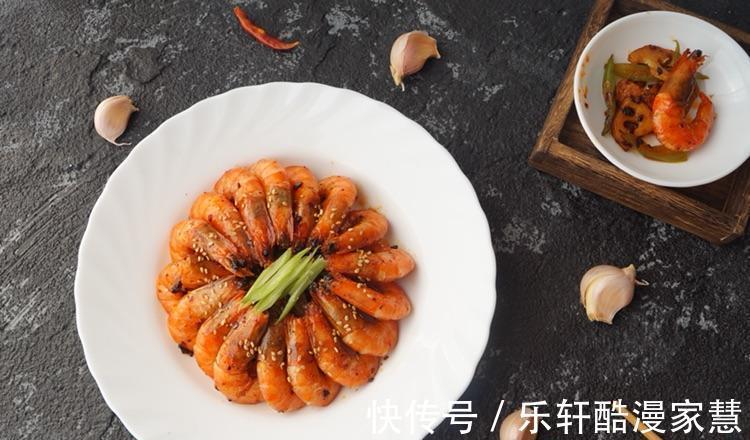 干锅虾|吃一回爱一回的干锅虾，怎么吃都吃不腻，用料简单，在家就能做