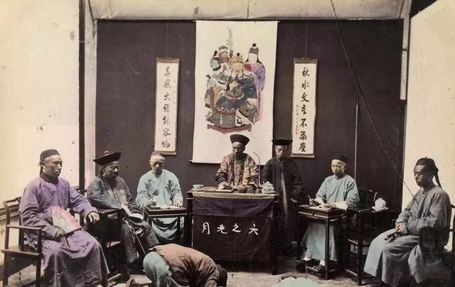 电视剧|清朝官员穿着跟电视剧里有多大差别？真实照片让你无法相信