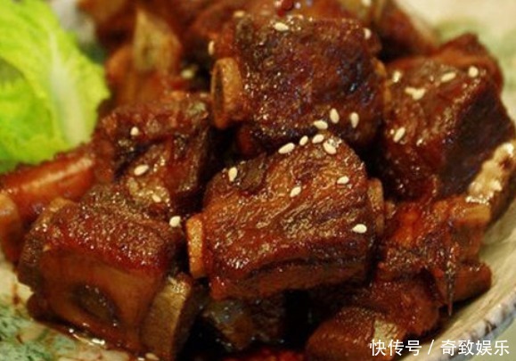 酸辣开胃非常可口的家常菜,做法也简单,家人都喜欢吃