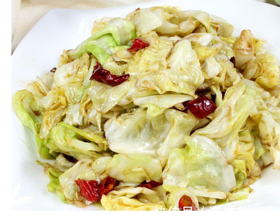 包菜最简单的做法，好看更好吃，5分钟搞定，一学就会！