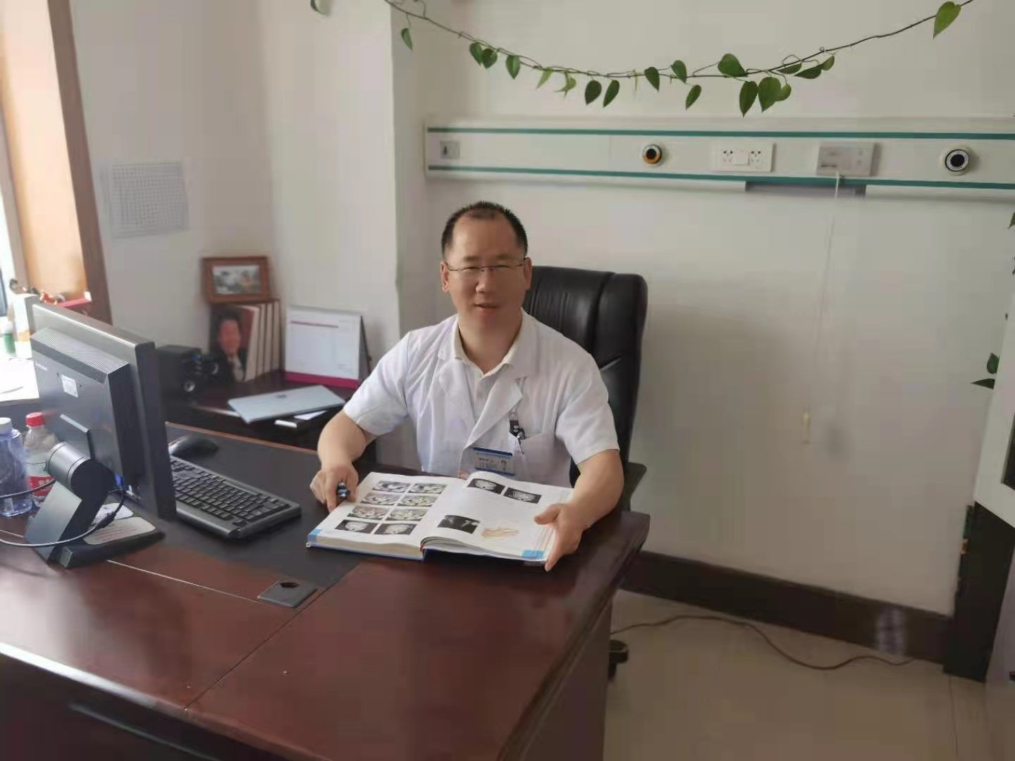 头颈部|全球新发21万例喉癌，专家提醒：烟酒无度一时爽，当心喉癌找上门